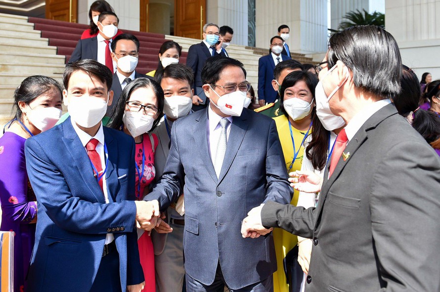 Thủ tướng Phạm Minh Chính gặp mặt các nhà giáo tiêu biểu sáng 14/11.
