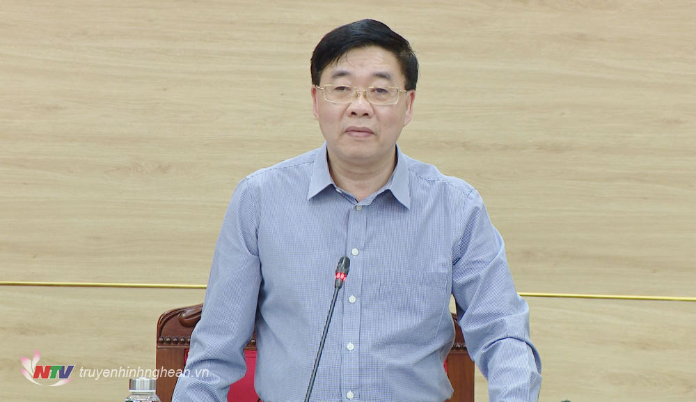 Phó Bí thư Thường trực Tỉnh ủy Nguyễn Văn Thông phát biểu kết luận hội nghị.