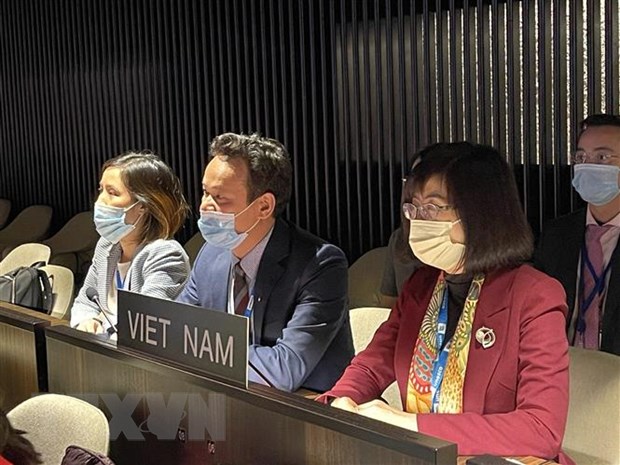Đoàn Việt Nam tham dự phiên họp toàn thể Đại hội đồng UNESCO lần thứ 41 tại Paris.