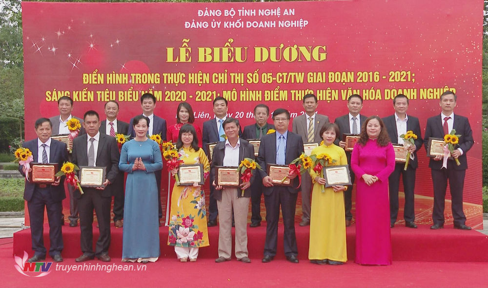 Đảng bộ Khối Doanh nghiệp tỉnh Nghệ An biểu dương 91 điển hình trong thực hiện Chỉ thị 05 của Bộ Chính trị