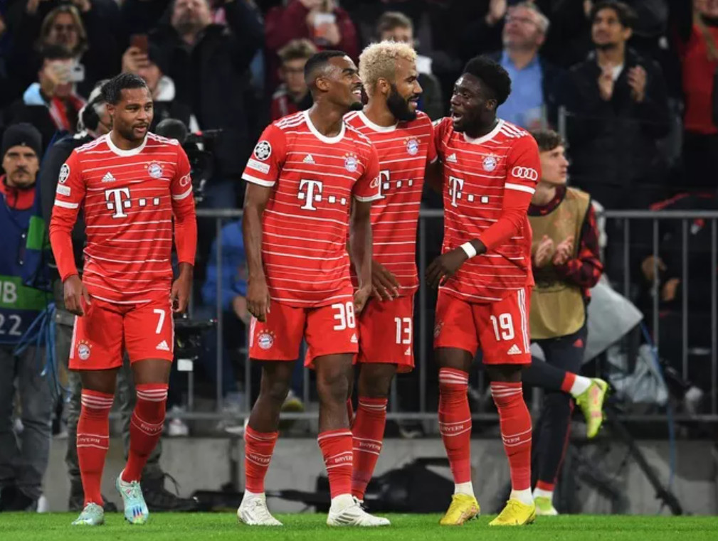 Bayern Munich là đội duy nhất toàn thắng vòng bảng