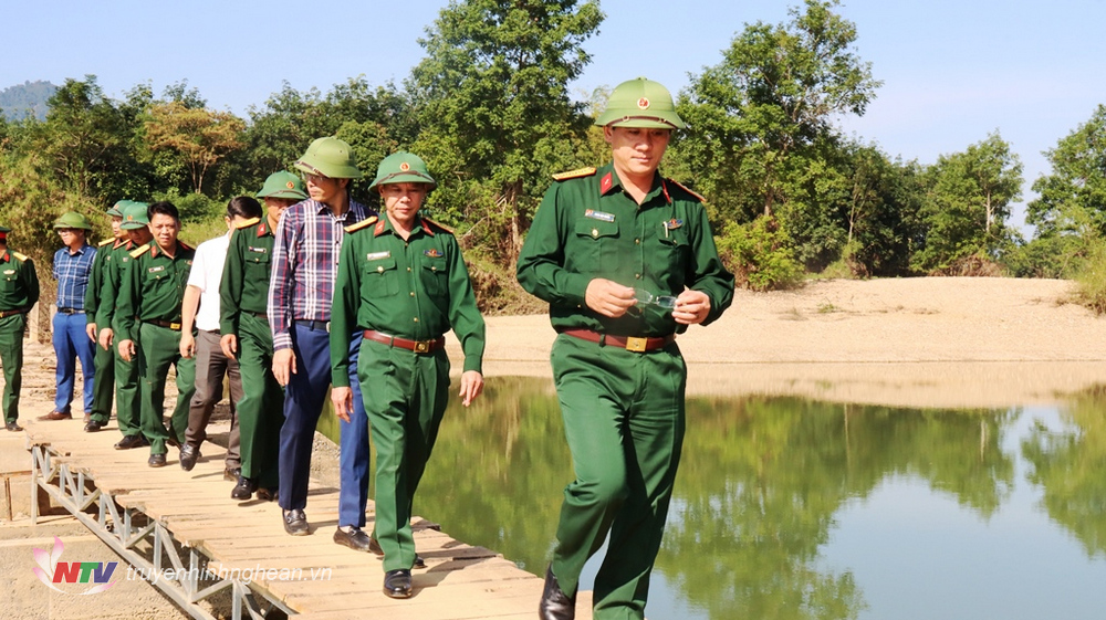 Đại tá Phan Đại Nghĩa, Uỷ viên BTV Tỉnh uỷ, Chỉ huy trưởng Bộ CHQS tỉnh yêu cầu các đơn vị cần tập trung tối đa mọi nguồn lực để đẩy nhanh tiến độ hoàn thành các dự án và đảm bảo chất lượng công trình.