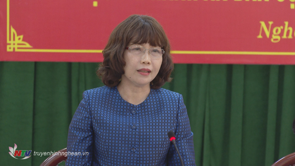 Giám đốc Ngân hàng Nhà nước chi nhánh tỉnh Nghệ An Nguyễn Thị Thu Thu phát biểu tại buổi lễ.