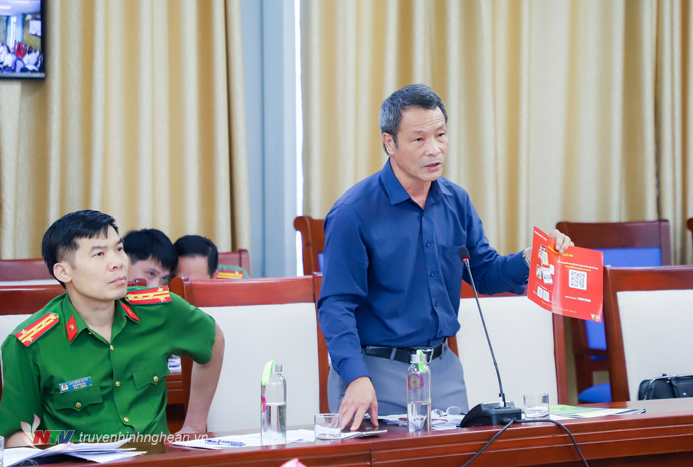 Phó Giám đốc Sở Thông tin và Truyền thông Phan Nguyên Hào phát biểu tại hội nghị.