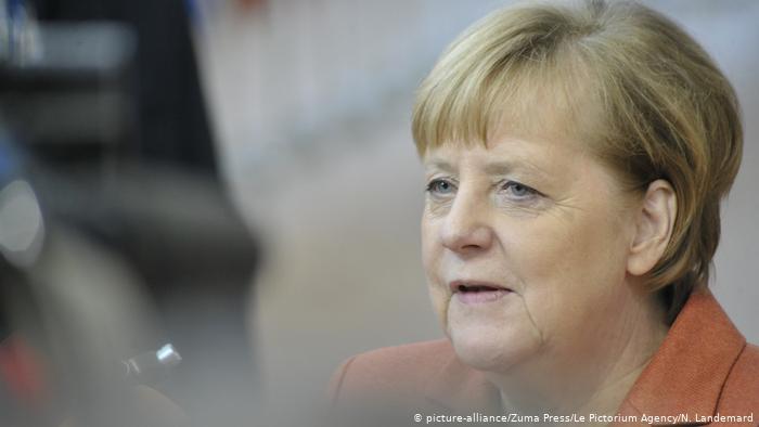 Nữ Thủ tướng Angela Merkel cảnh báo tình trạng thiếu hụt lao động lành nghề khiến các doanh nghiệp chuyển ra nước ngoài hoạt động. 
