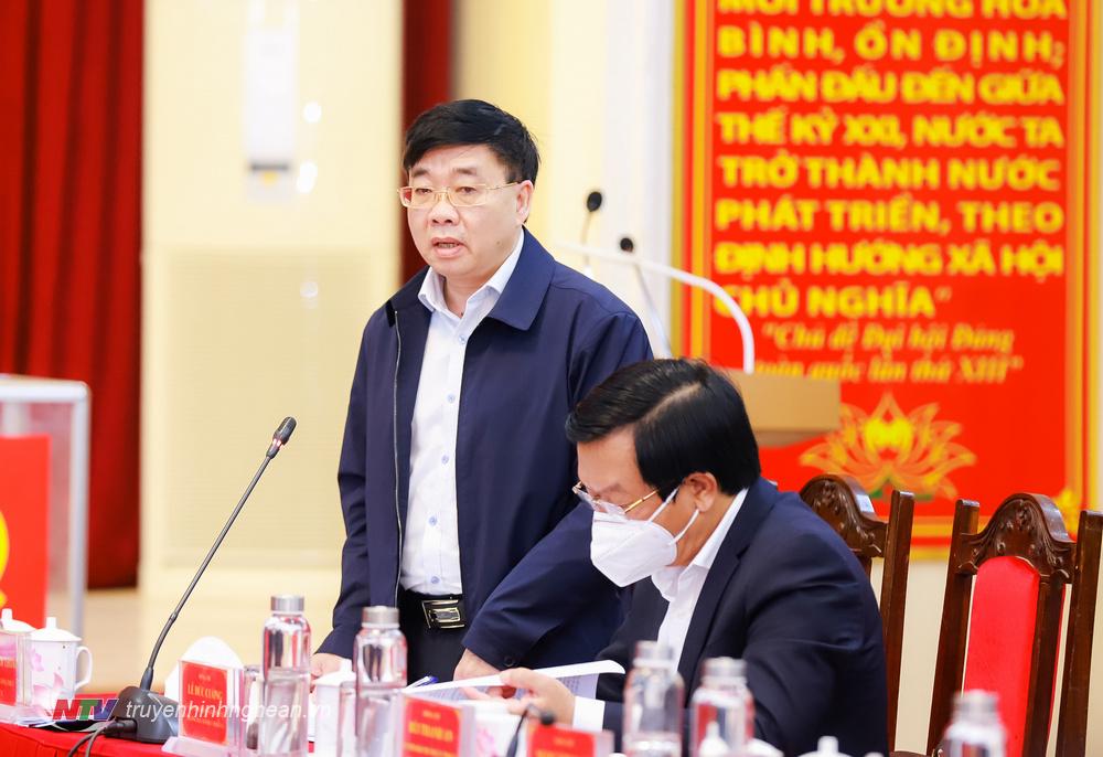 Đồng chí Nguyễn Văn Thông - Phó Bí thư Thường trực Tỉnh ủy phát biểu tại hội nghị.