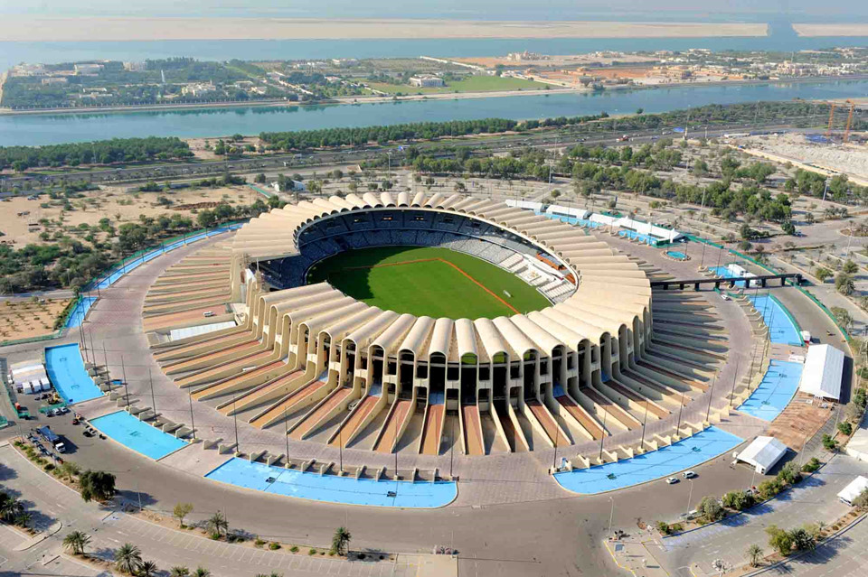 Zayed Sports City (thành phố Abu Dhabi, sức chứa 43.000 chỗ ngồi): Là sân bóng lớn của Asian Cup 2019, Zayed Sports City sẽ tổ chức trận khai mạc và chung kết. Ngoài ra, ở Zayed Sports City còn diễn ra các trận vòng bảng giữa Iraq – Việt Nam, Ấn Độ - UAE, Oman – Nhật Bản, Saudi Arabia – Qatar, 1 trận vòng 16 đội và tứ kết.