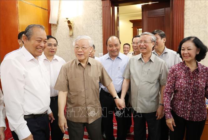 Tổng Bí thư, Chủ tịch nước Nguyễn Phú Trọng và các đại biểu tham dự cuộc họp. Ảnh: TTXVN