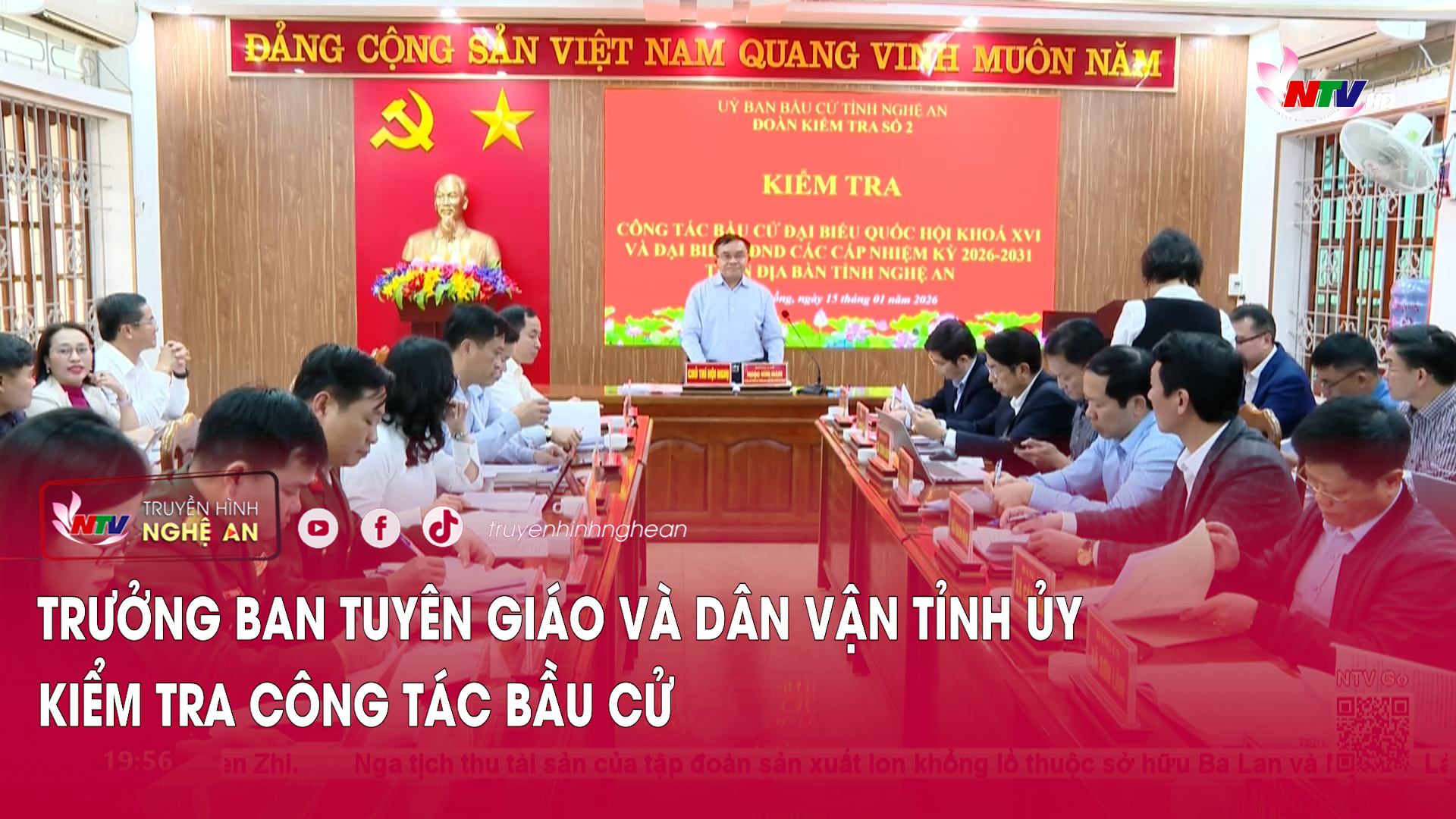 Trưởng ban Tuyên giáo và Dân vận Tỉnh ủy kiểm tra công tác bầu cử