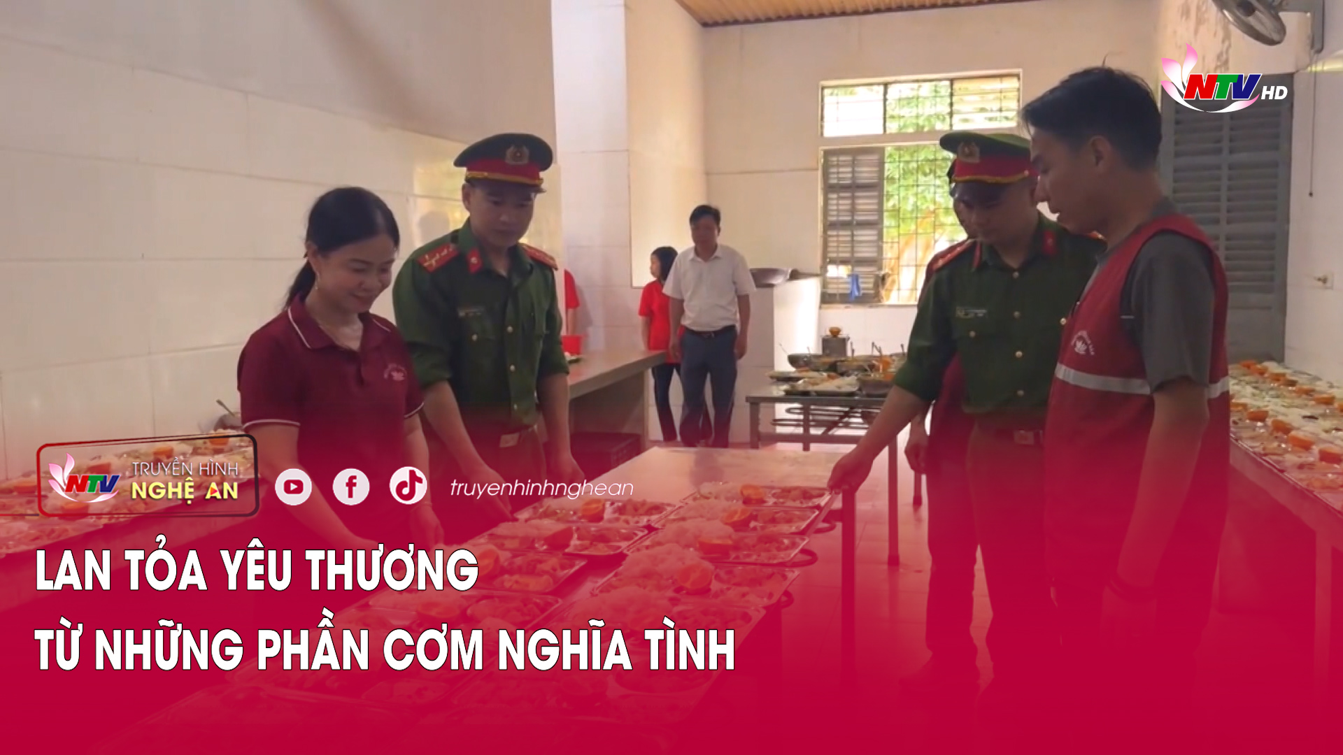Lan tỏa yêu thương từ những phần cơm nghĩa tình