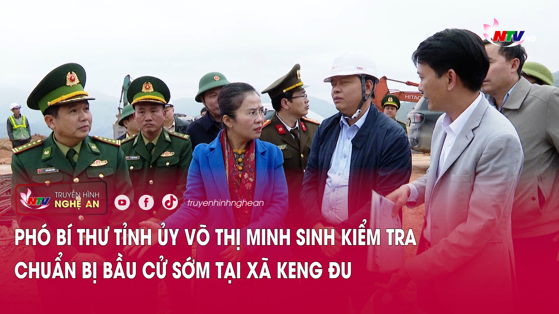 Phó Bí thư tỉnh ủy Võ Thị Minh Sinh kiểm tra chuẩn bị bầu cử sớm tại xã Keng Đu