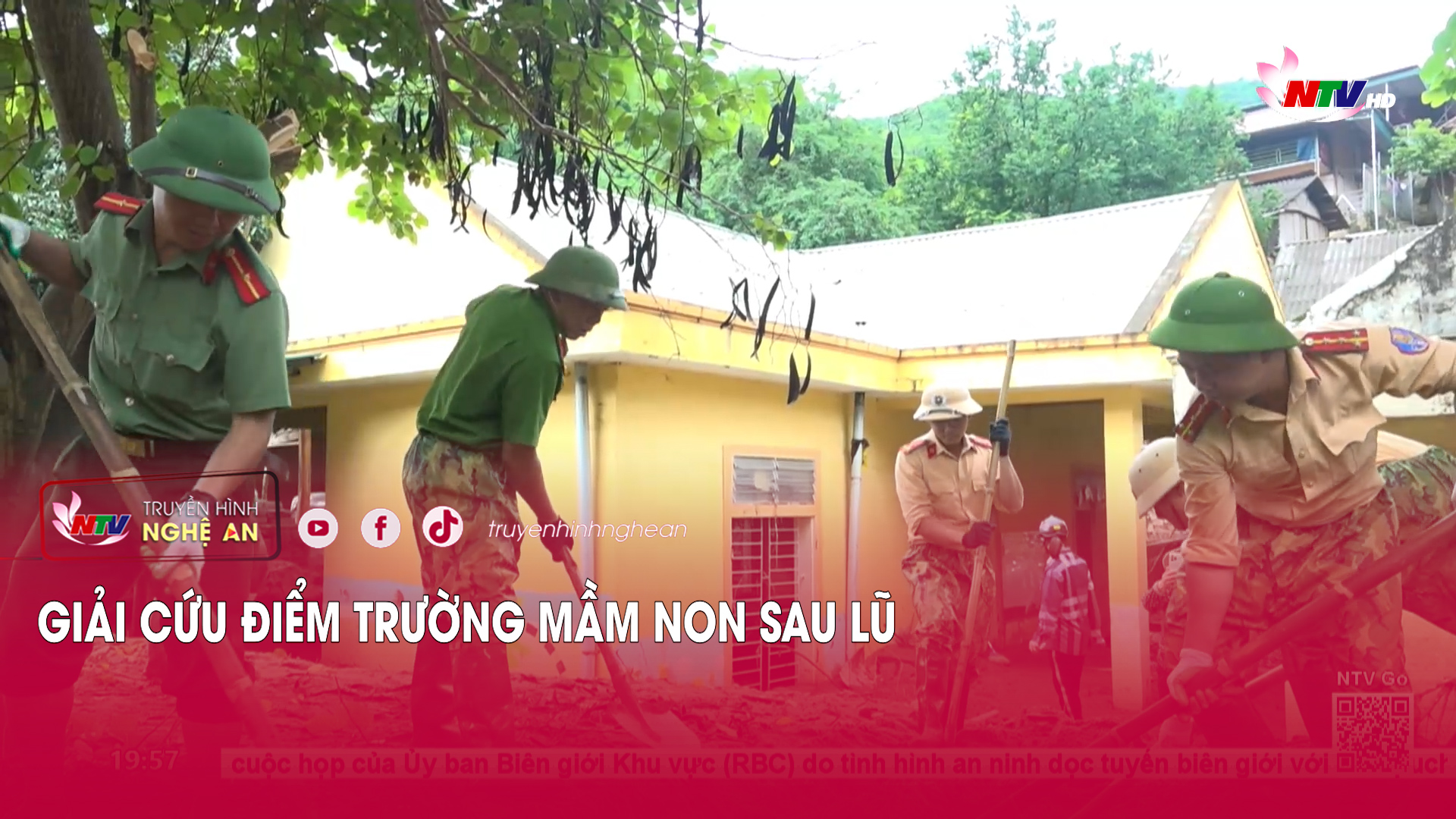 Giải cứu điểm trường mầm non sau lũ