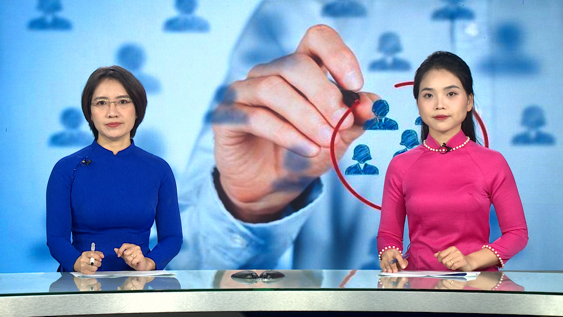 Thời sự Báo và Phát thanh, Truyền hình Nghệ An tối - 04/12/2025